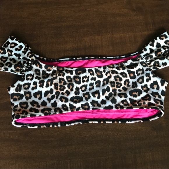 🐾 Off Shoulder Leopard Bikini Top - Picture 3 of 3